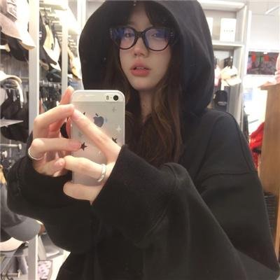 泪光闪闪